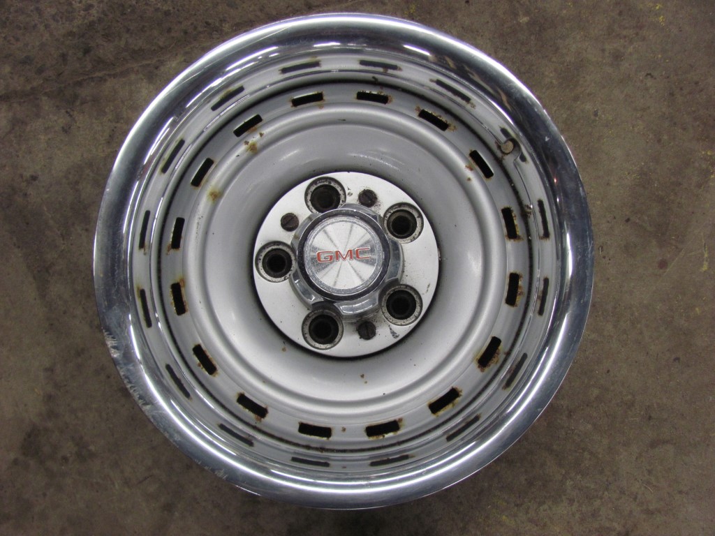 Set of 4 15X7 Steel Rally Wheels + Trim GMC Sierra Van 2WD Ralley Rims